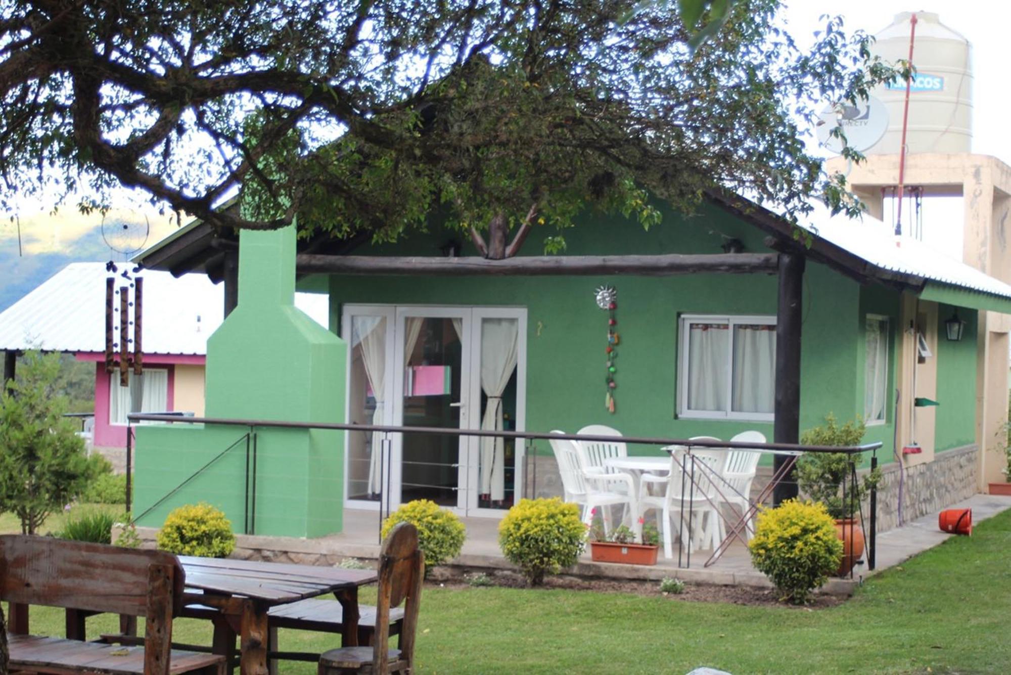 Casitas De Campo Wara Kusi En Las Afueras De La Ciudad De Salta Vaqueros Exterior photo